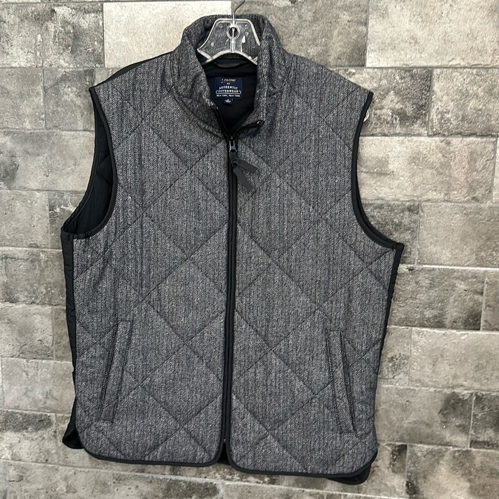 JCrew Men’s Vest, Size Medium Gray Full Zip
